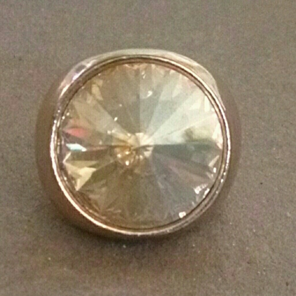 Vintage Beautiful Large Rhinestone Ring - image 1